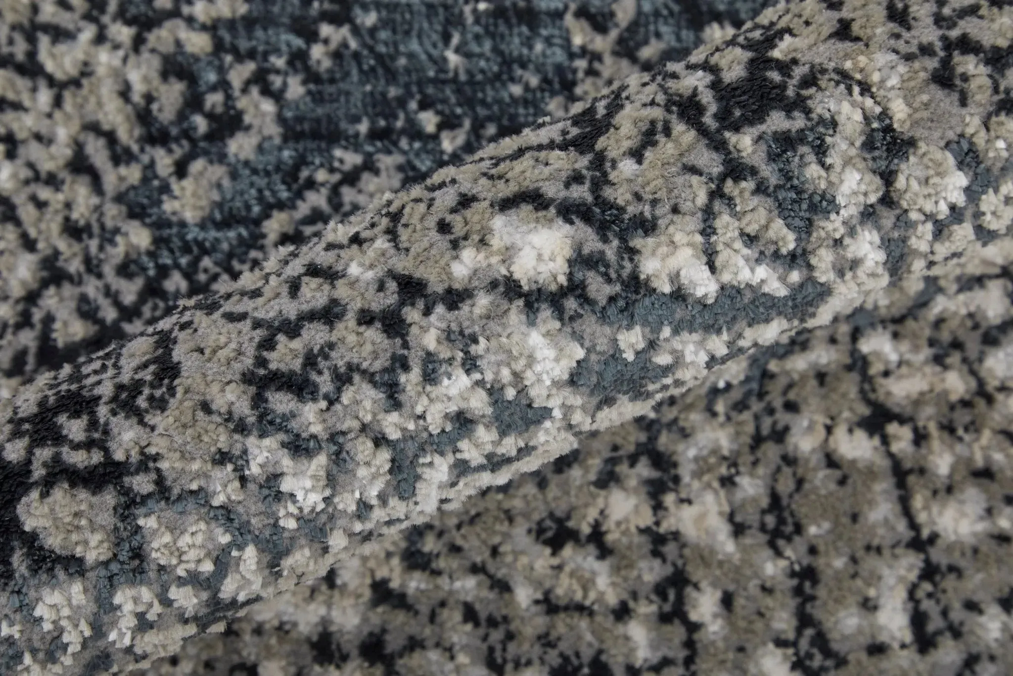 Micah 69439LTF Ivory/Grey Rug
