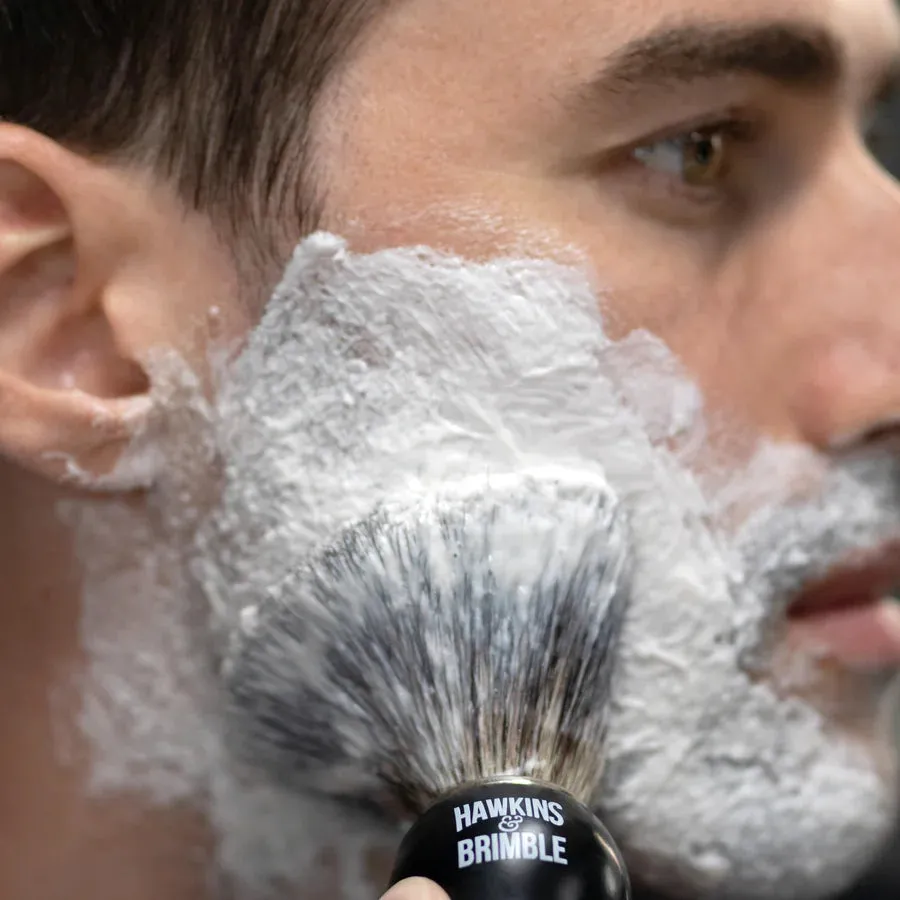 Peper Harow x Hawkins & Brimble Shaving Gift Set