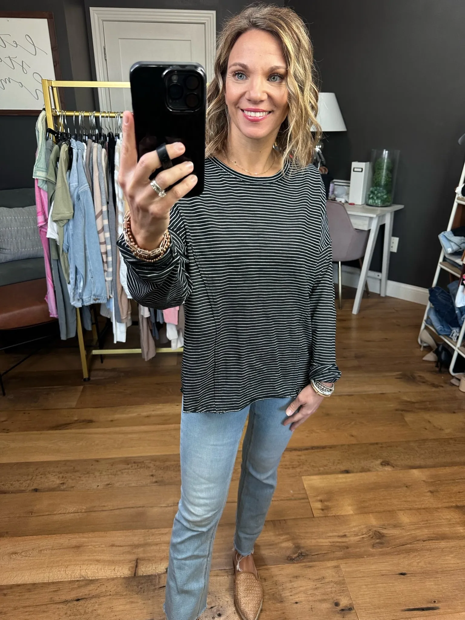Right Appearance Striped Long Sleeve Top - Black